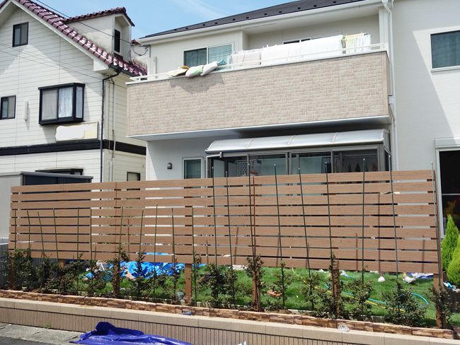 個人様宅のウッドフェンスの施工例（埼玉県のT.K.様ご施工）