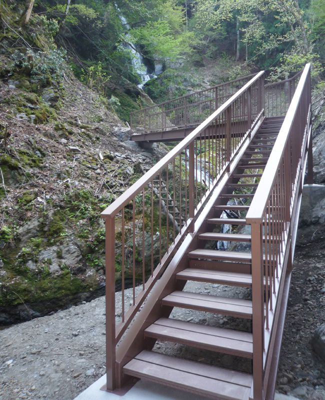国定公園の階段の施工例